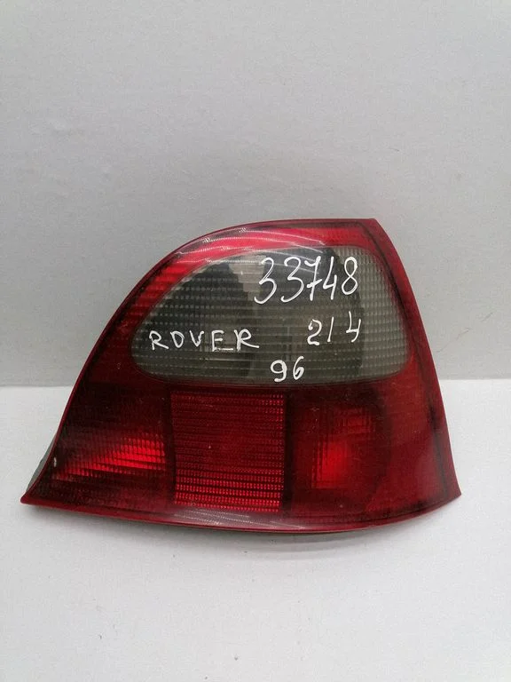 Rear/tail lights – right