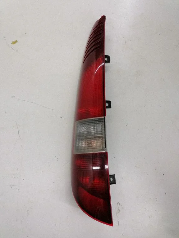 Rear/tail lights A4148200064