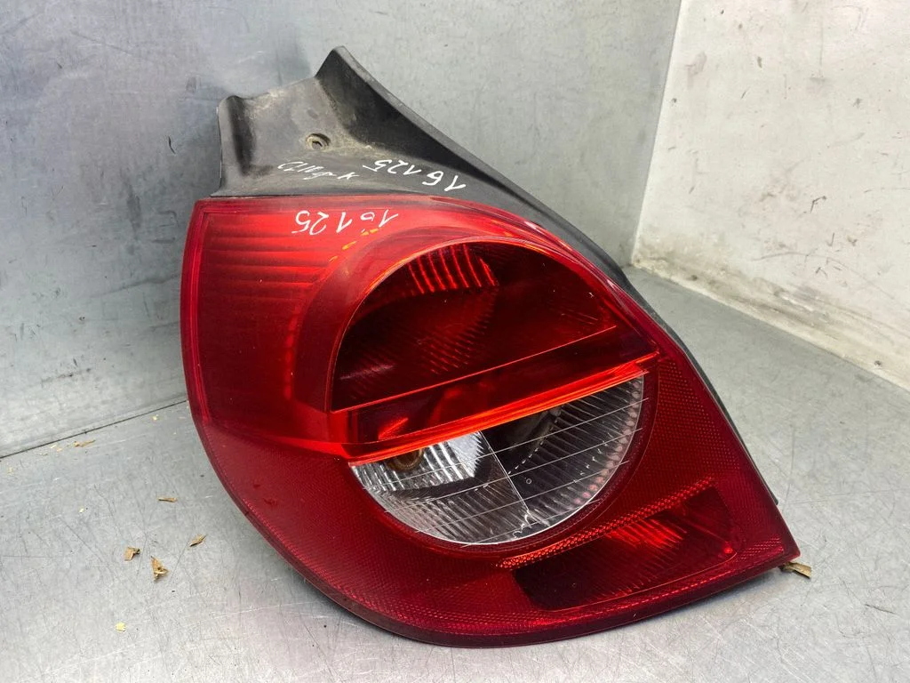 Rear/tail lights 89035079