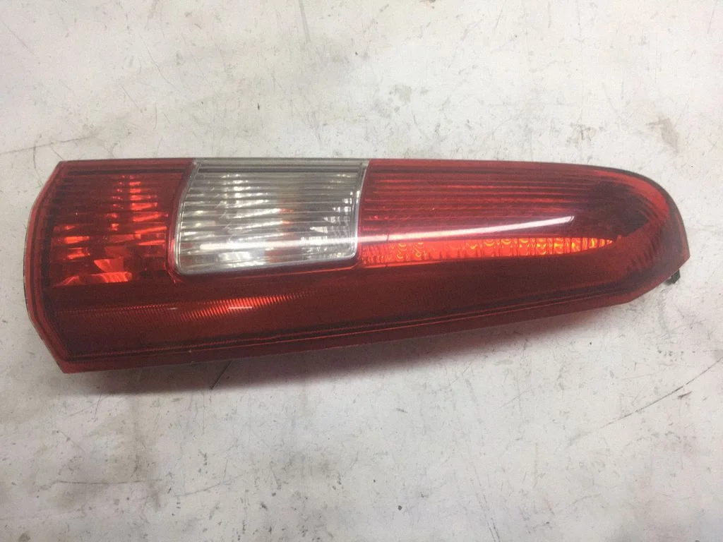 Rear/tail lights 9154494ECE