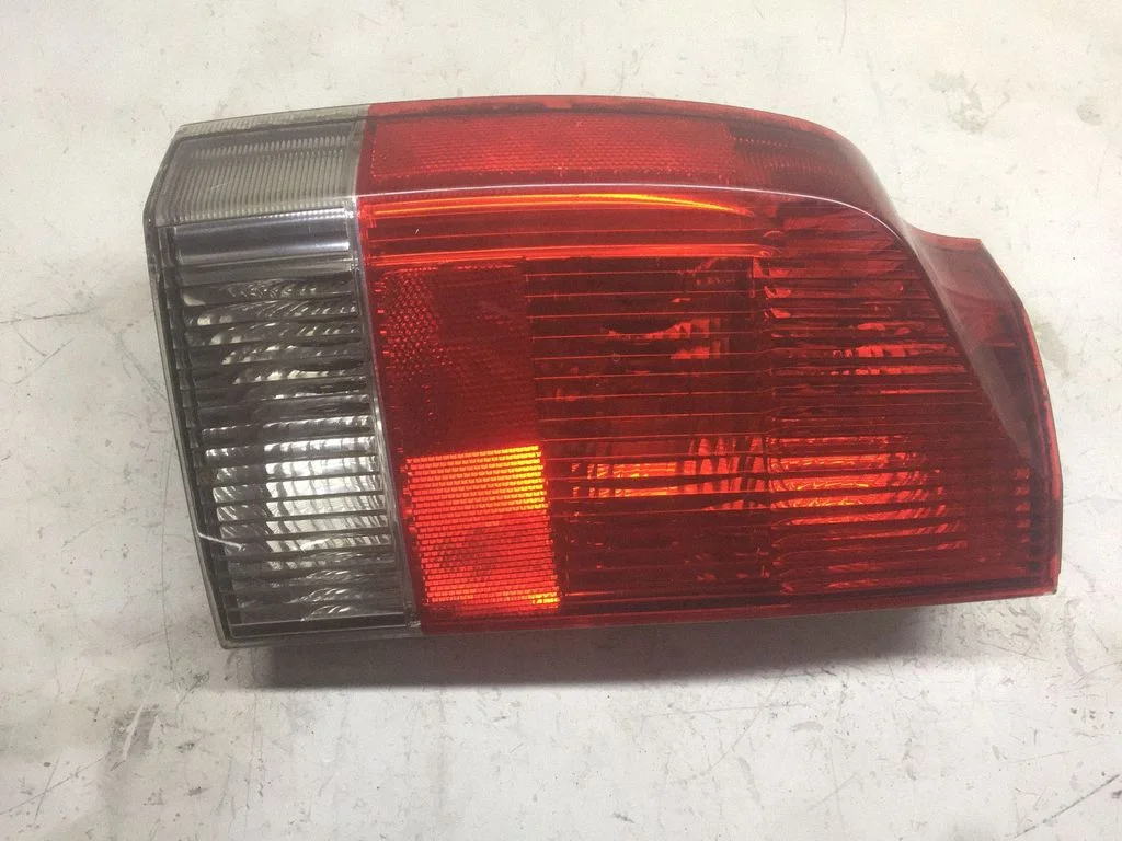 Rear/tail lights 9154497ECE