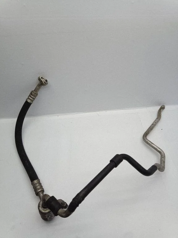 Air conditioning (A/C) pipe/hose