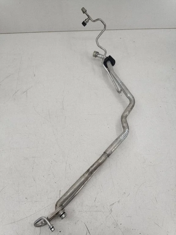 Air conditioning (A/C) pipe/hose