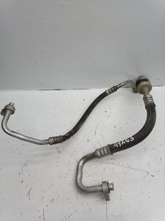 Air conditioning (A/C) pipe/hose