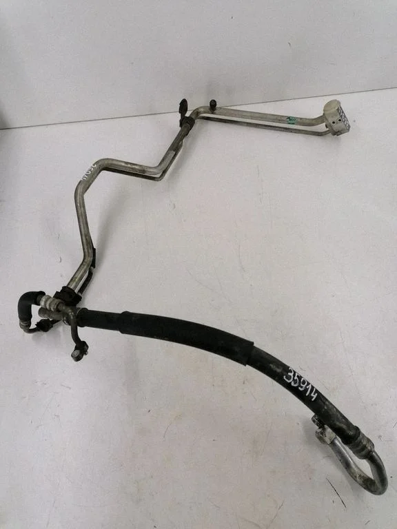 Air conditioning (A/C) pipe/hose