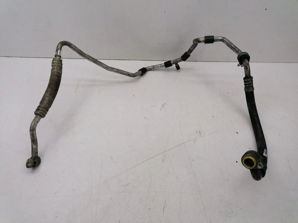 Air conditioning (A/C) pipe/hose