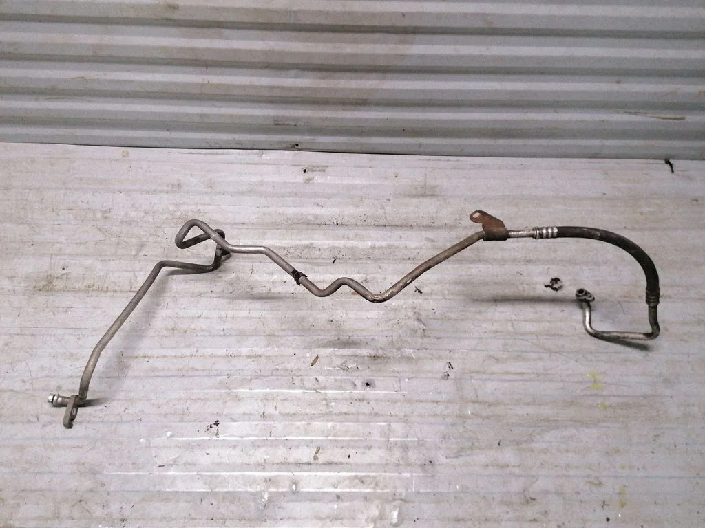 Air conditioning (A/C) pipe/hose – Nissan Primera (2002-2007)