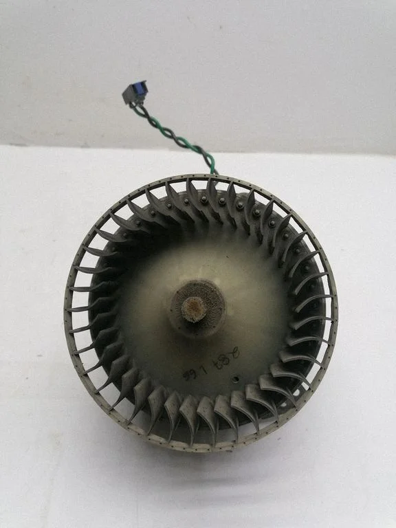 Salongipuhur – Dodge Grand Caravan (2000-2007)