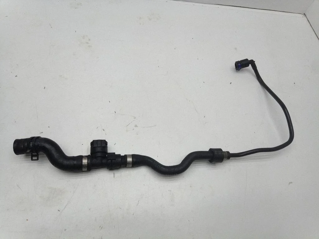 Engine coolant pipe/hose 17127575435