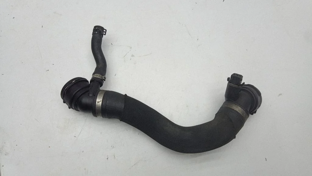 Engine coolant pipe/hose 7576334