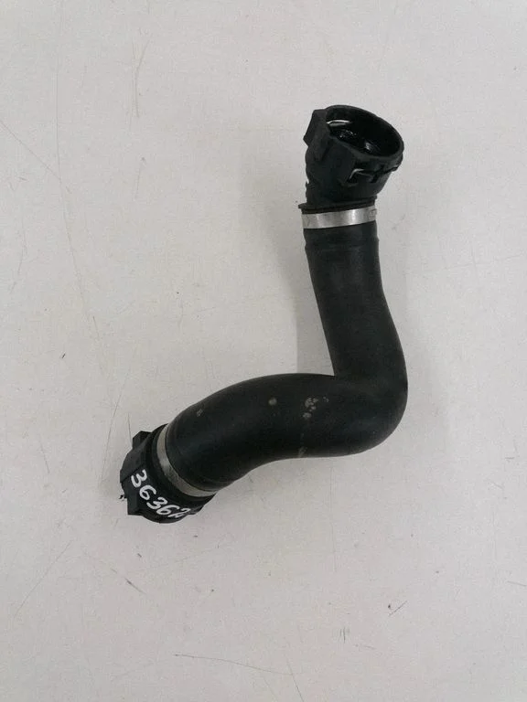 Engine coolant pipe/hose 1436077