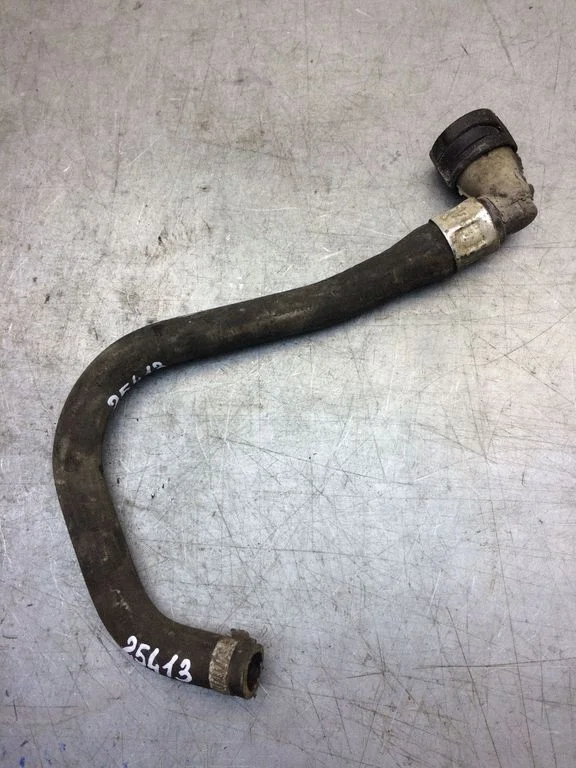 Engine coolant pipe/hose