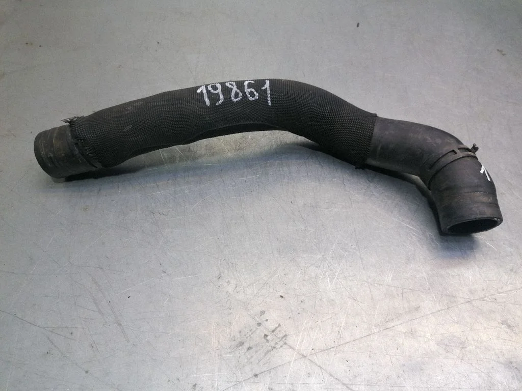Engine coolant pipe/hose