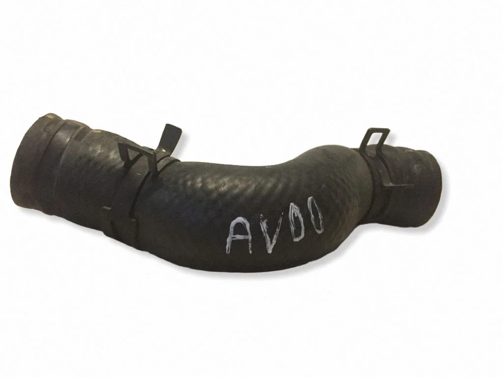 Variklio aušinimo vamzdelis (-ai)/ žarna (-os)