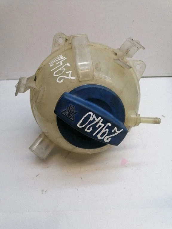 Coolant expansion tank/reservoir