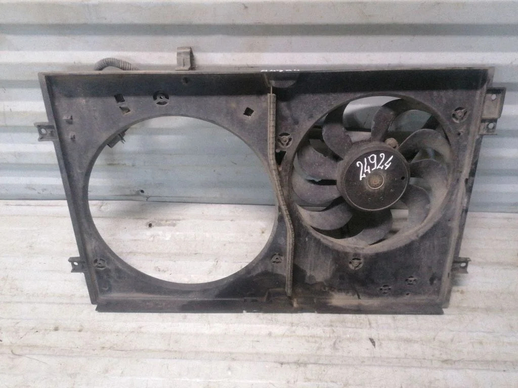 Electric radiator cooling fan 1J0121207M