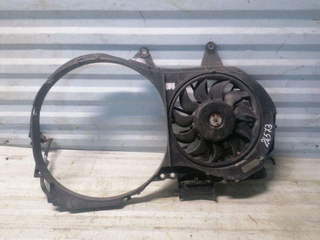 Electric radiator cooling fan 8E0121205T