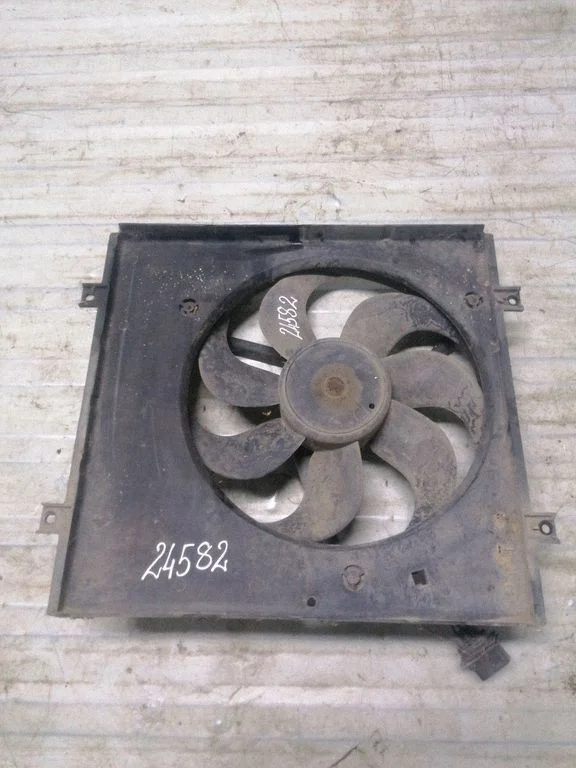 Electric radiator cooling fan 1J0121206C