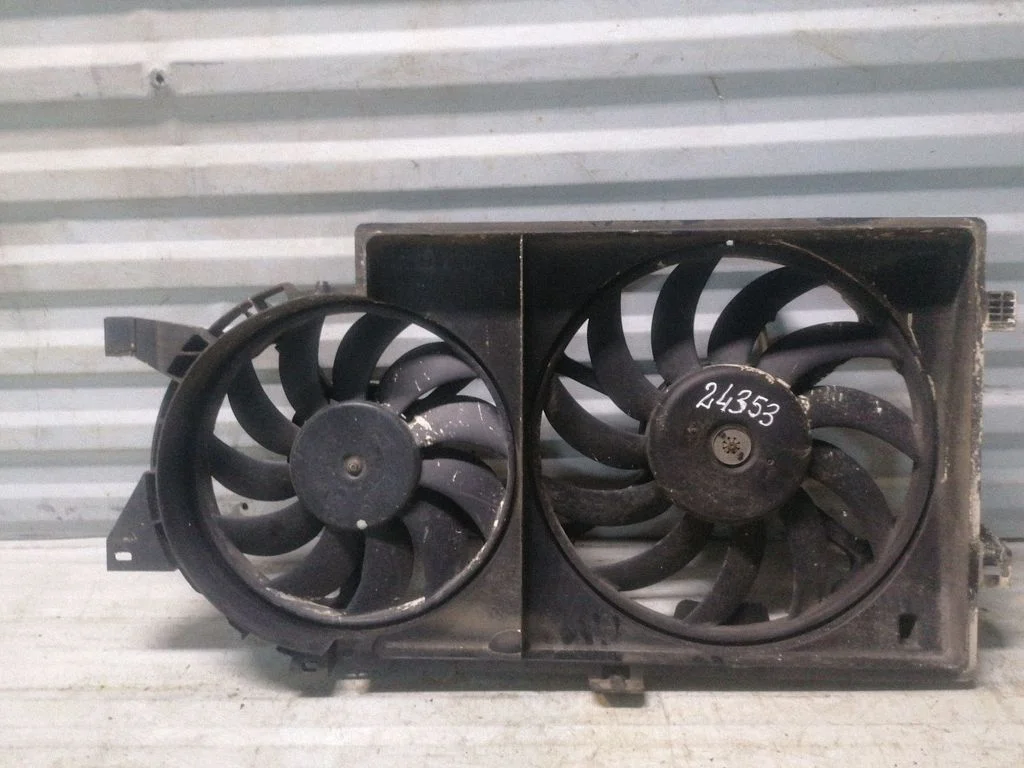 Electric radiator cooling fan 05005417AD