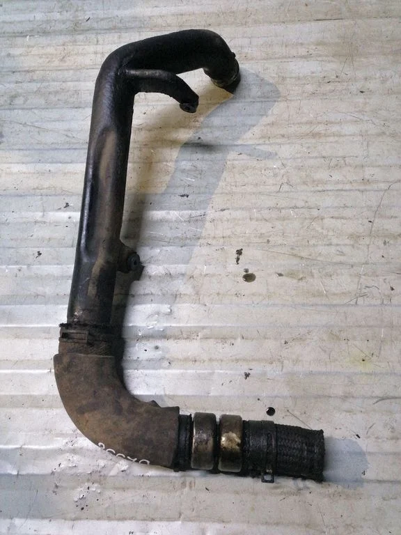Intercooler hose/pipe