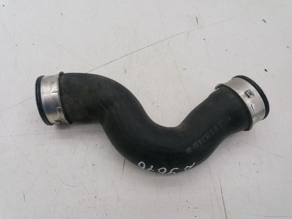 Intercooler hose/pipe 1000360036