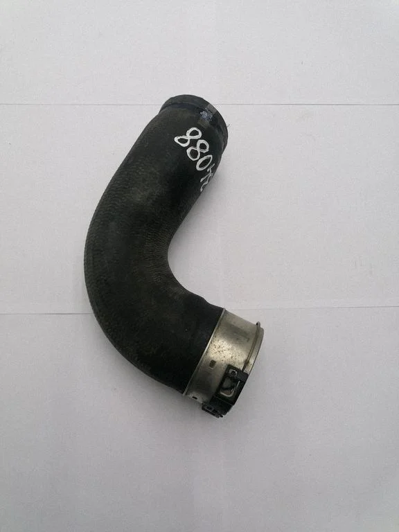 Vahejahuti voolik (-ud)/ toru (-d) 31657757