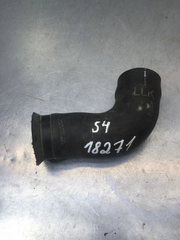 Intercooler hose/pipe 8E0145837G