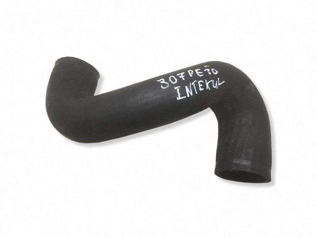 Intercooler hose/pipe