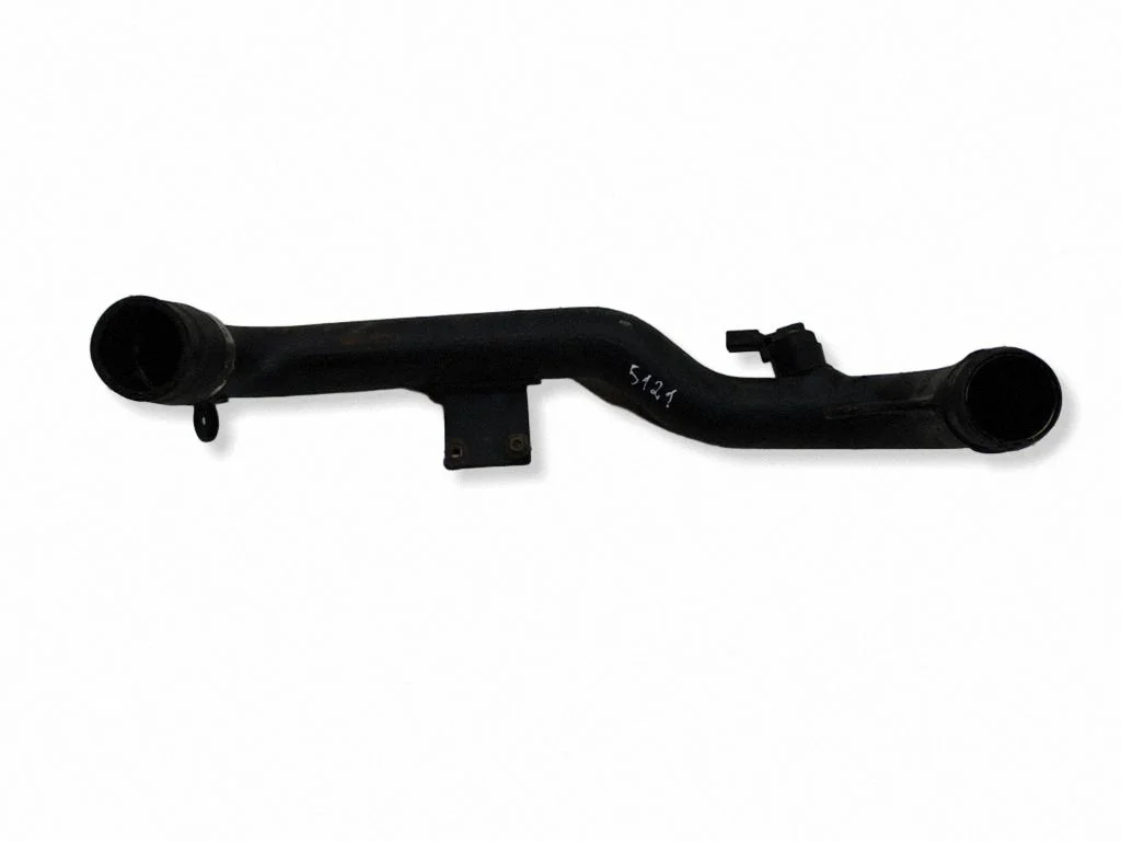 Intercooler hose/pipe 8D0145840M