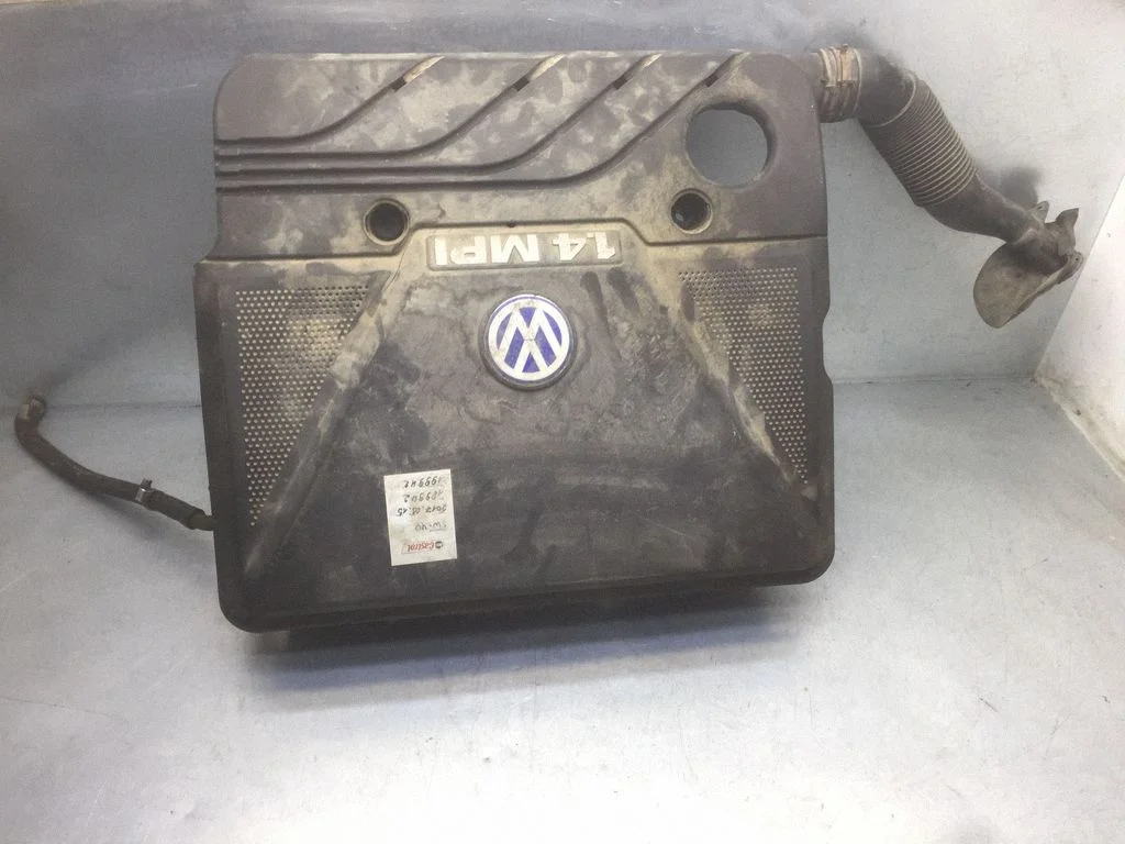 Mootori kate (kaunistus) – Volkswagen Polo III 6N 6N2 6NF (1995-2001)