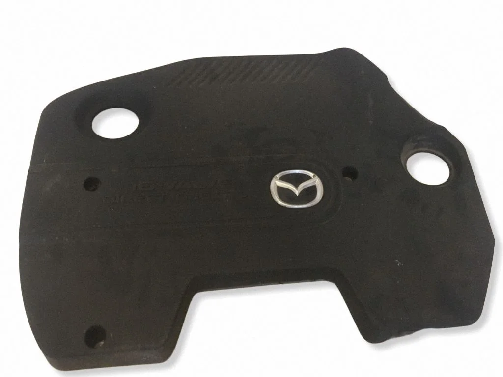 Engine cover (trim) RF5C10231