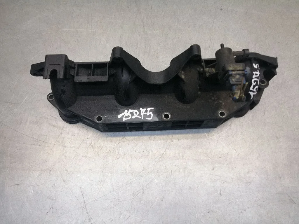 Intake manifold 8200102358