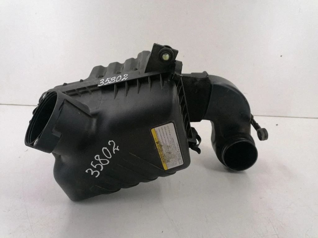 Air filter box 281001F250