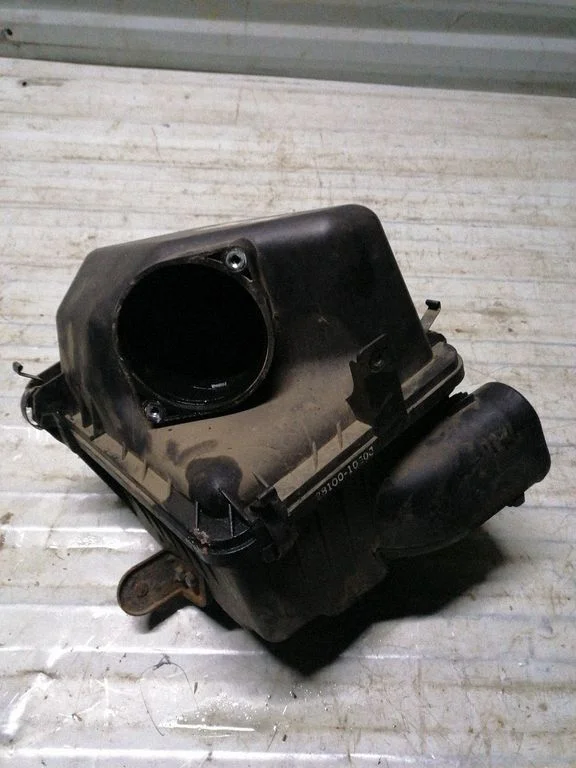 Air filter box 281001D300