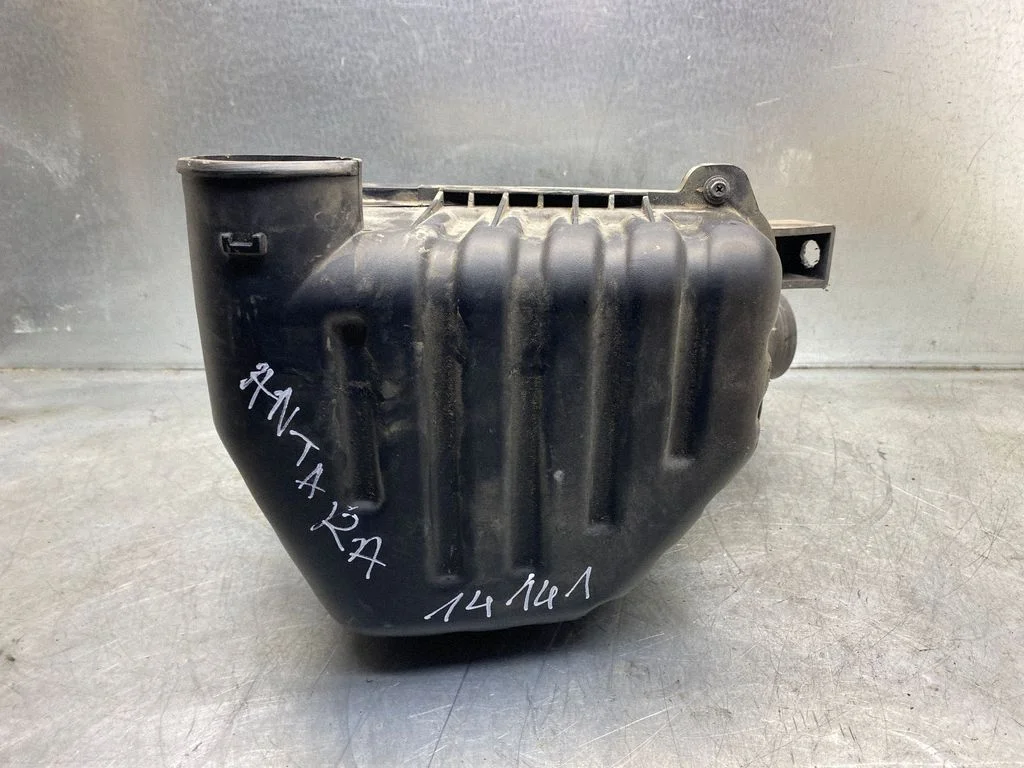 Air filter box – Opel Antara (2006-2016)