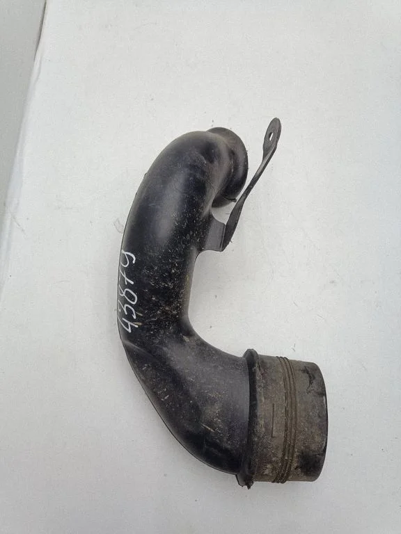 Air intake duct part 9658479780B