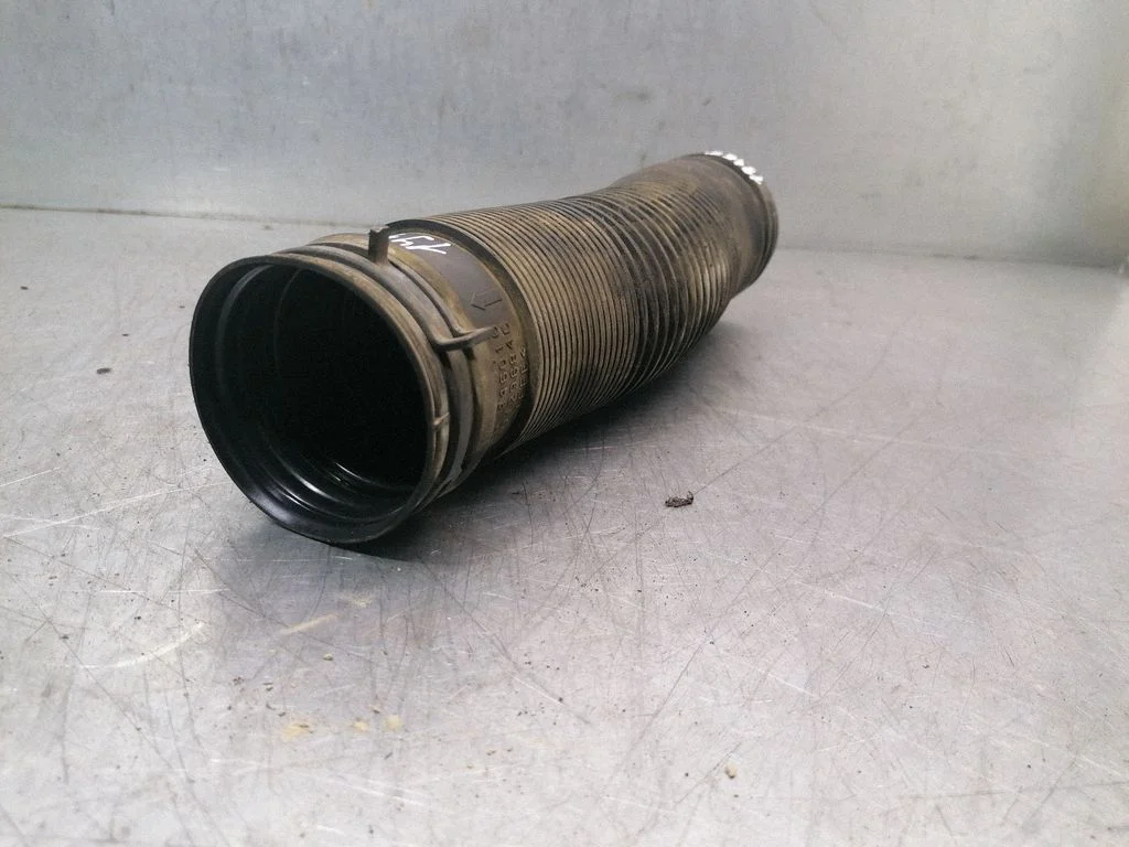Węże / rury dolotowe 1J0129684C