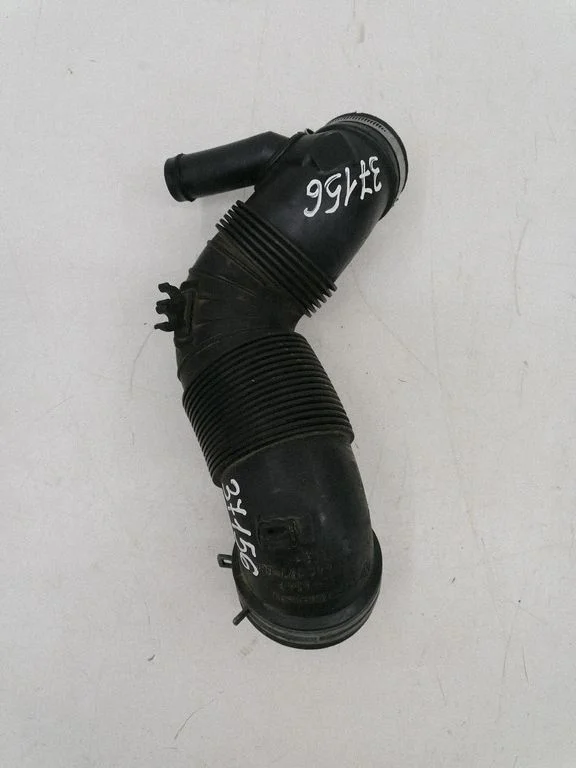 Air intake hose/pipe 3C0129654P