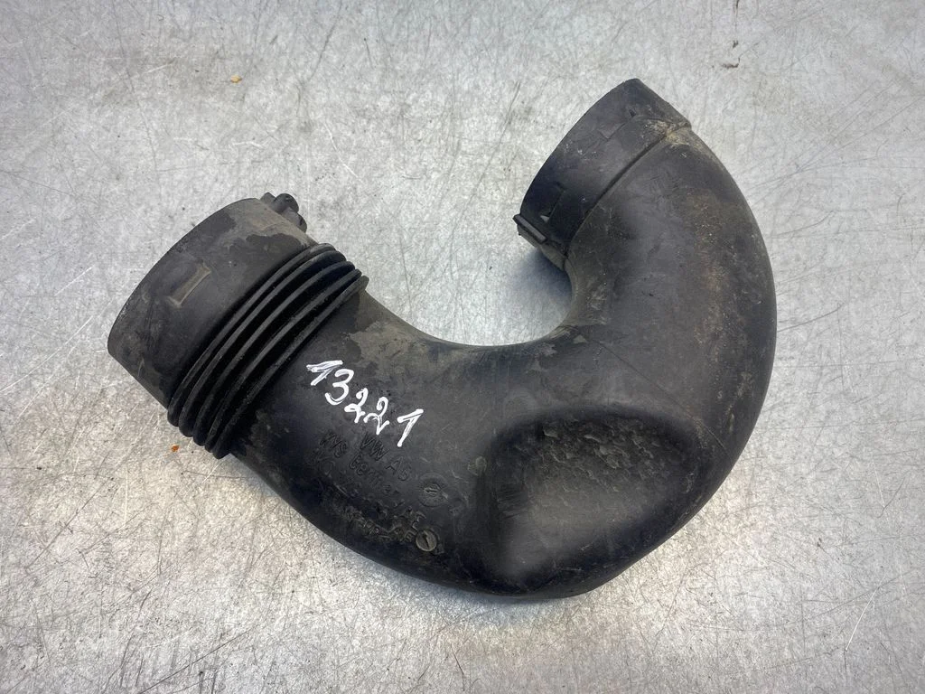 Õhu sisselaske voolik (-ud)/ toru (-d) – Skoda Octavia Mk2 (1Z) (2004-2013)