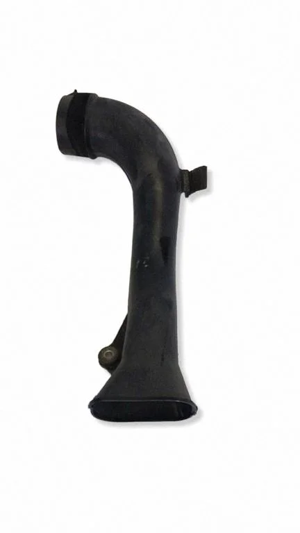 Air intake hose/pipe 177510N010