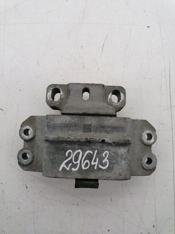 Engine mount bracket 1K0199555