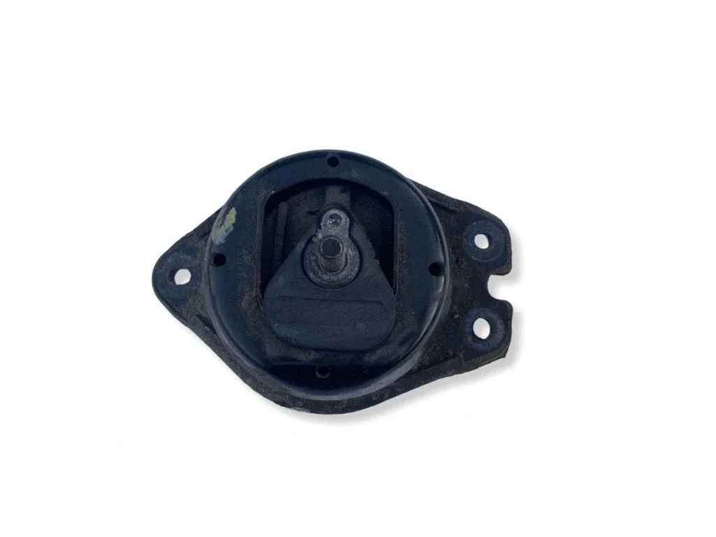 Engine mount bracket 8200052026