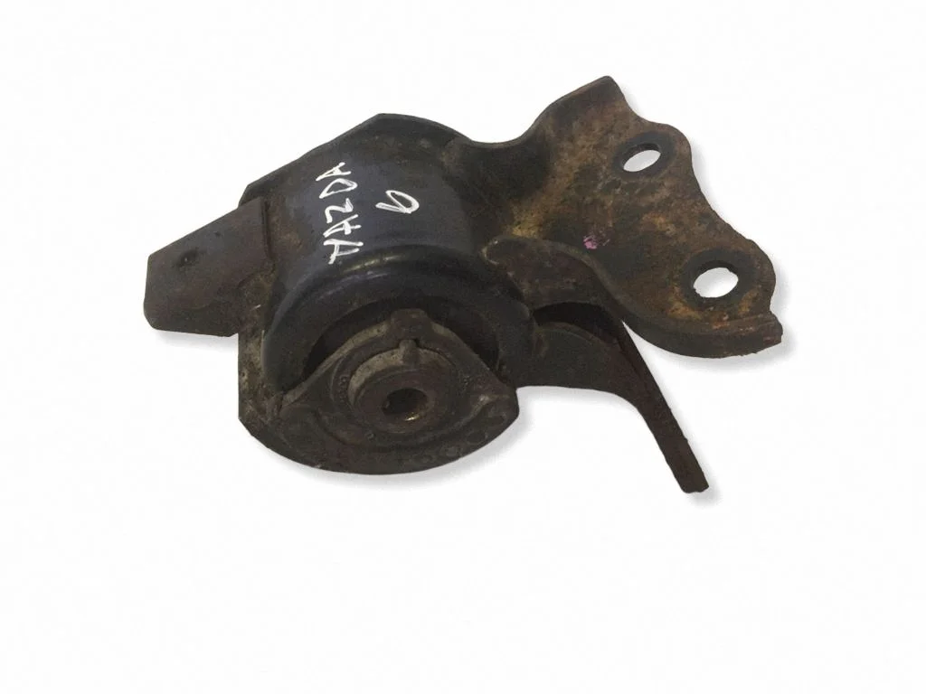 Engine mount bracket