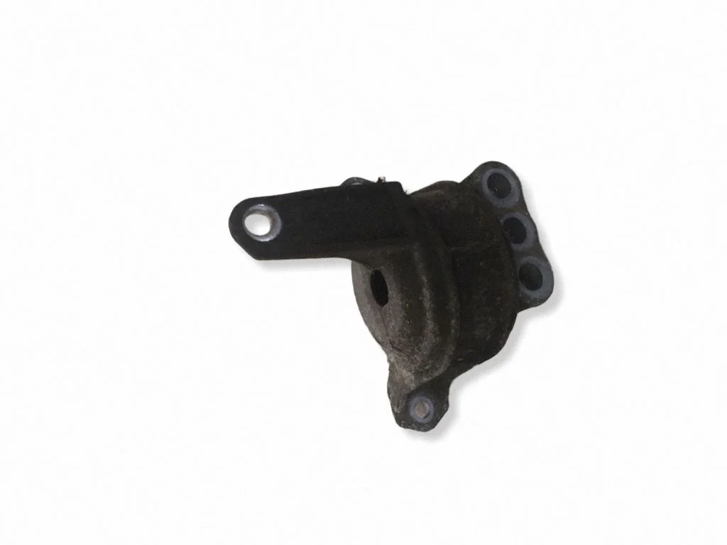 Engine mount bracket