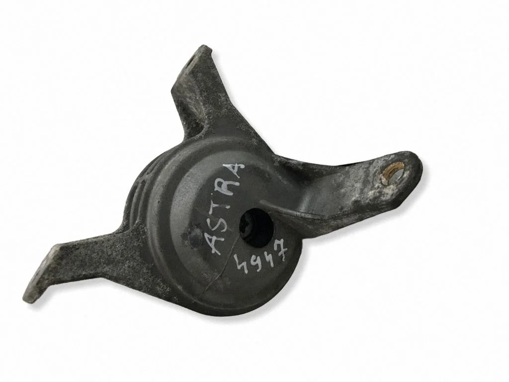 Engine mount bracket 90538547