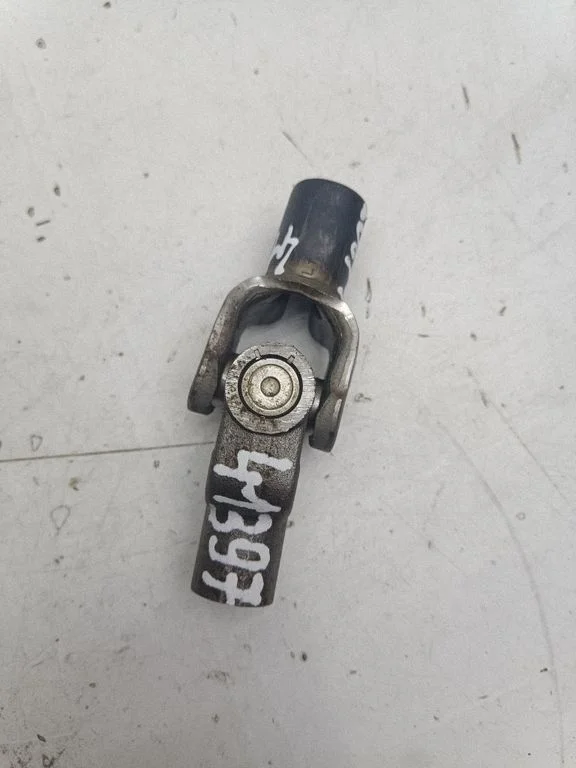 Steering column universal joint
