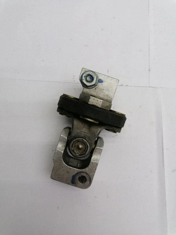 Steering column universal joint A1684620378