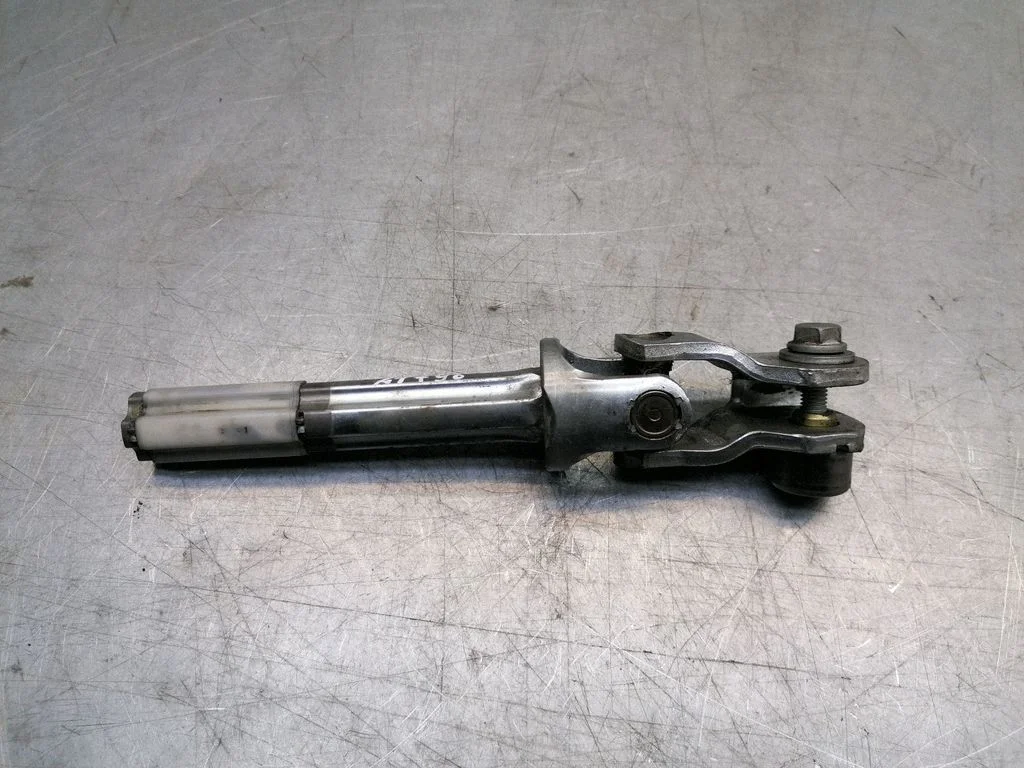 Steering column universal joint