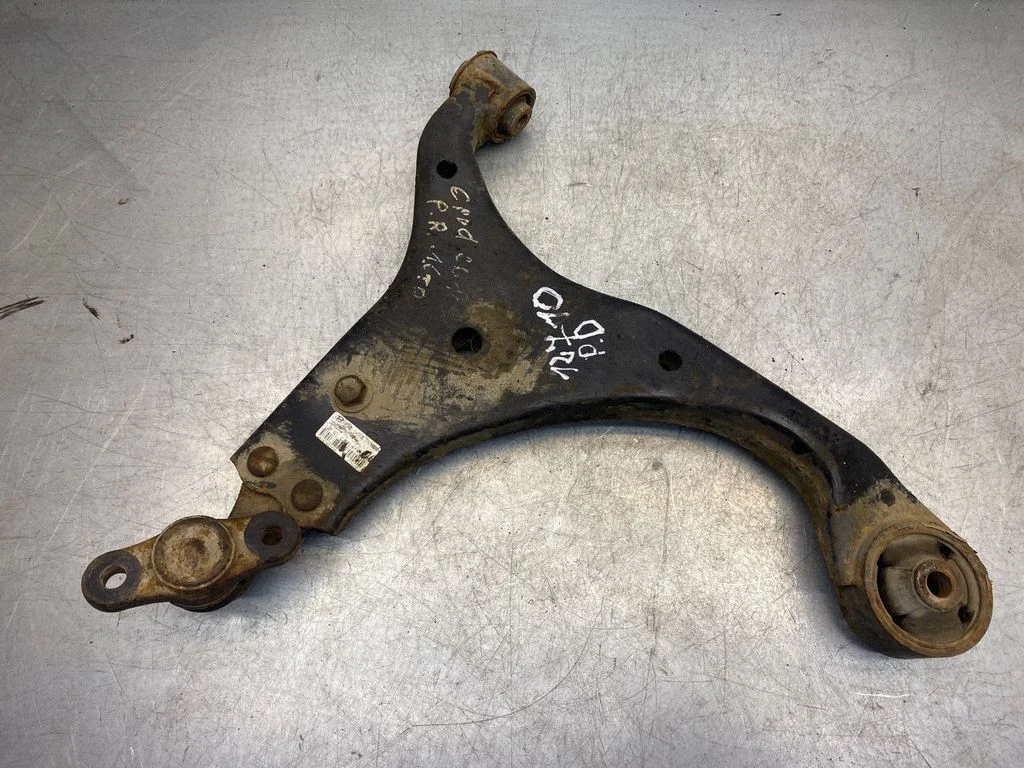 Front lower control arm/wishbone – KIA Ceed (2006-2012)