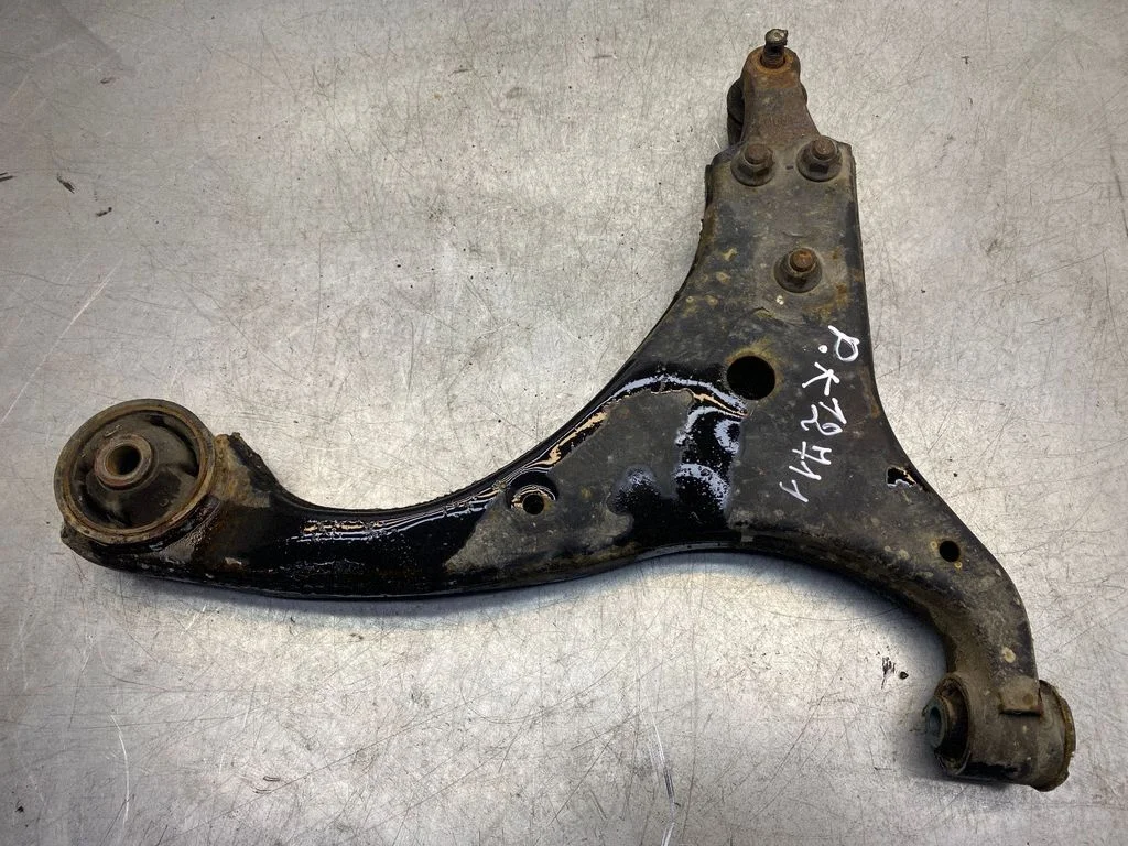 Front lower control arm/wishbone – KIA Ceed (2006-2012)